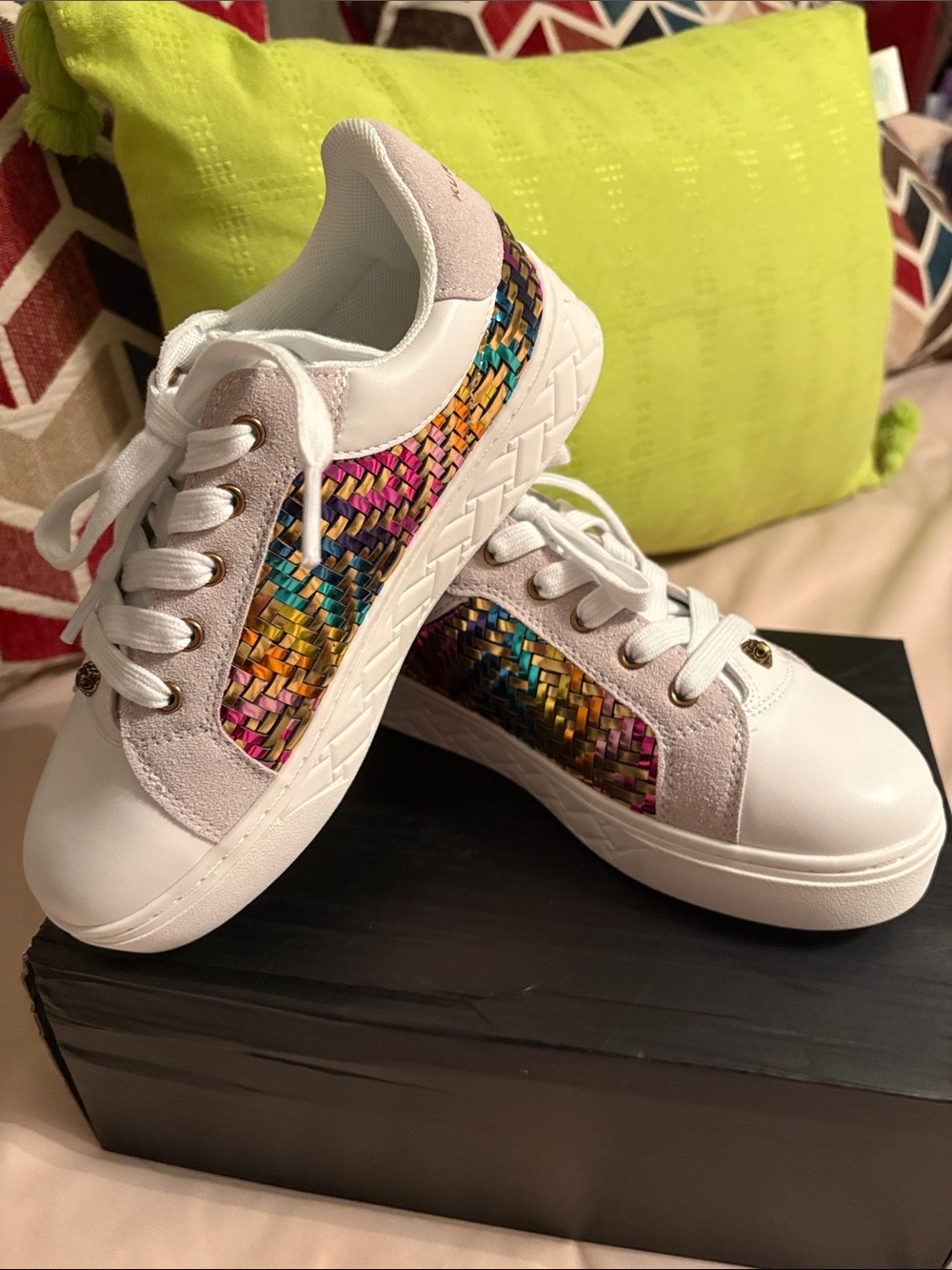 NWT Kurt Geiger London Kids Mini Kensington Leather Sneaker Size 2M / EU 33